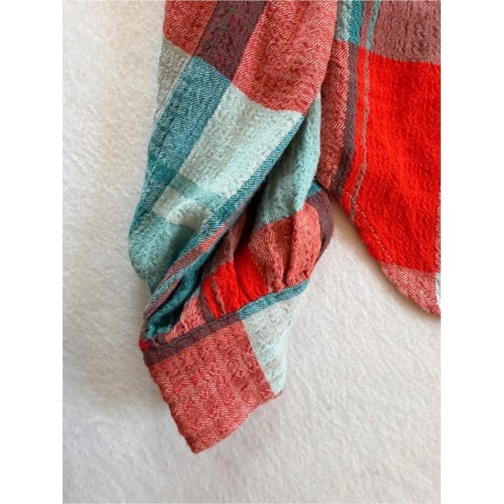 Pilcro Plaid Button-Front Shirt - Red & Blue size M - Picture 8 of 9